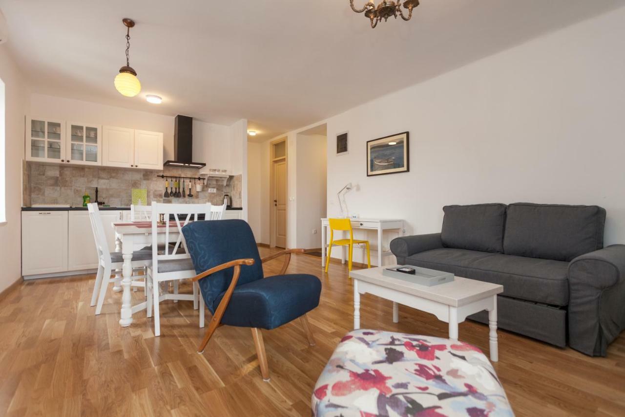 Apartment Amare Seaview 로비니 외부 사진